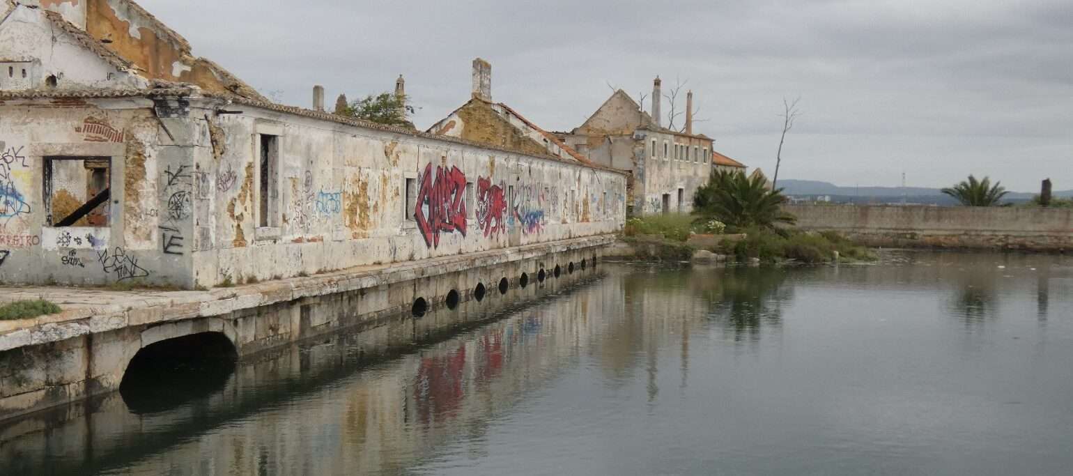 frente ribeirinha do Barreiro, junto à Quinta Brancaamp