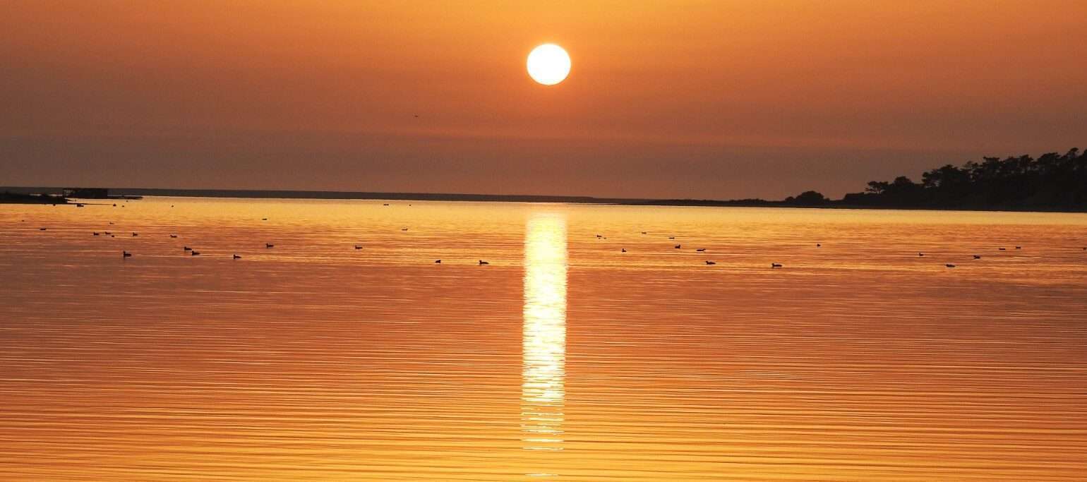 Lagoa Pequena ao pôr-do-sol